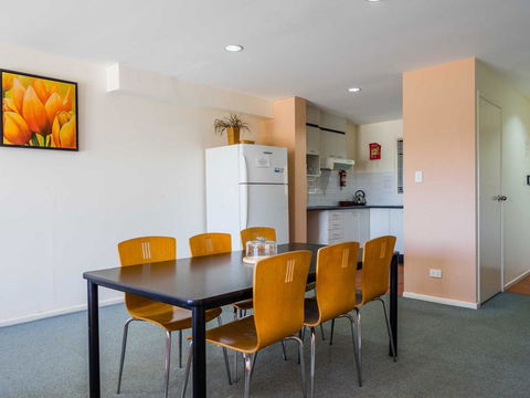 Condo 108 @ Horizons Resort & Golf, Stunning Course + Lake Views - Holiday Jervis Bay 2