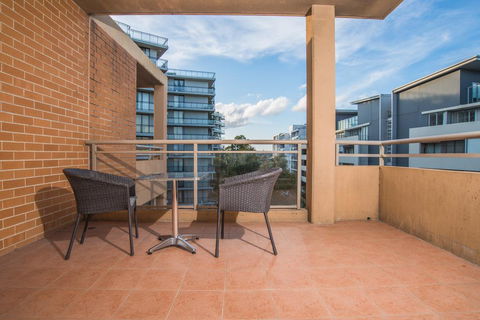 Convenient 2bed Rockdale APT Next To Station&Beach - Holiday Jervis Bay 1