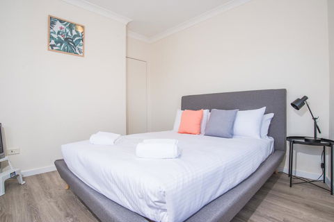 Convenient 2bed Rockdale APT Next To Station&Beach - Holiday Jervis Bay 2