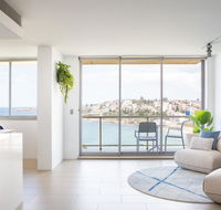Coogee Beach Designer Penthouse with Parking - Holiday Jervis Bay