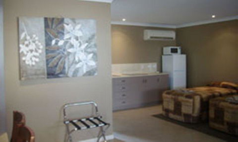 Cosmos Country Motor Inn - Holiday Jervis Bay 0