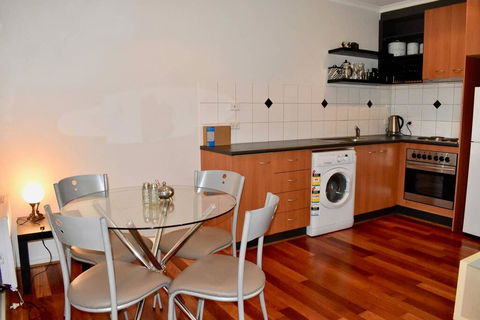 Cosy 1 Bedroom Apartment In Trendy Northcote - Holiday Jervis Bay 2
