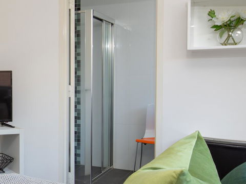 Cosy And Bright Studio Next To Westmead Hospital - Holiday Jervis Bay 0