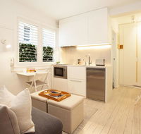 Cosy Flat in Art Deco Building Minutes From City - Holiday Jervis Bay