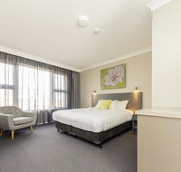 Cowra Services Club Motel - Holiday Jervis Bay