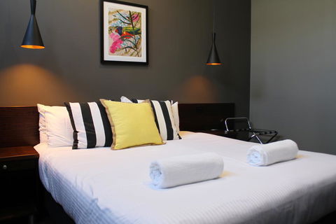 Criterion Hotel Sale - Holiday Jervis Bay 3