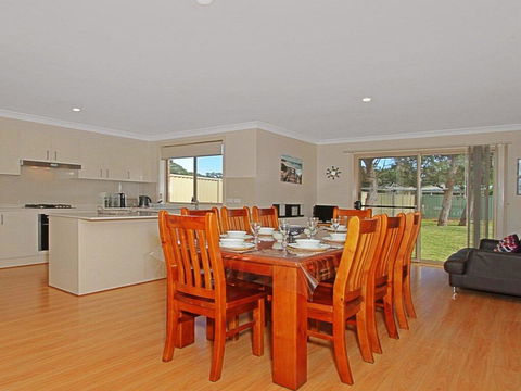 CShells On Quay - Perfect Location And Great Views - Holiday Jervis Bay 2