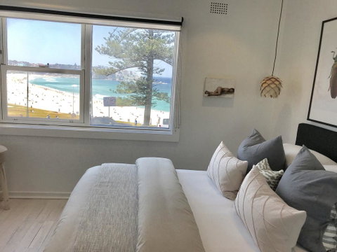 D'Luxe Designer Den Bondi-Ocean View Apartment - Holiday Jervis Bay 0