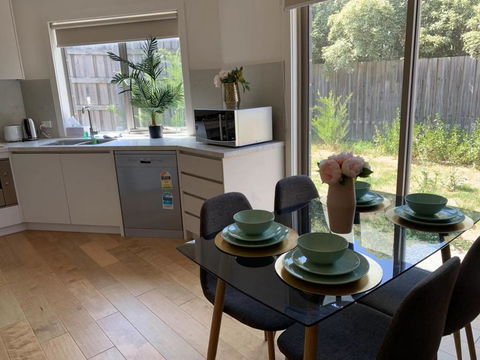 Delicate And Peaceful Bundoora Townhouse 11-R2 - Holiday Jervis Bay 2