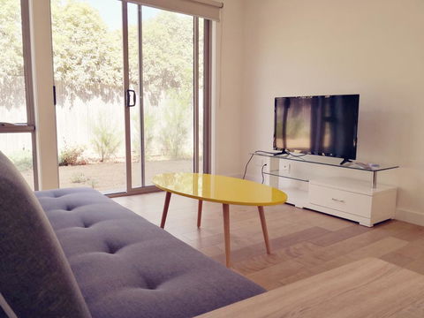 Delicate And Peaceful Bundoora Townhouse 20-R4 - Holiday Jervis Bay 0