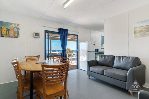 Denham Seaside Caravan Park - Holiday Jervis Bay 2