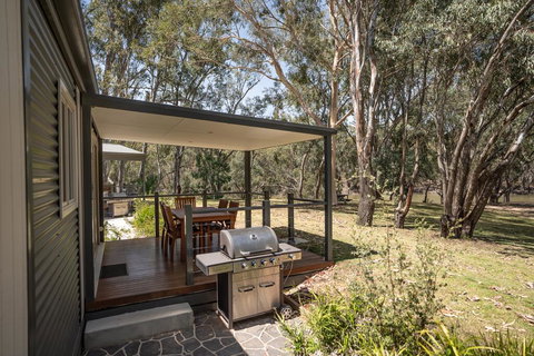 Deniliquin Riverside Caravan Park - Holiday Jervis Bay 2