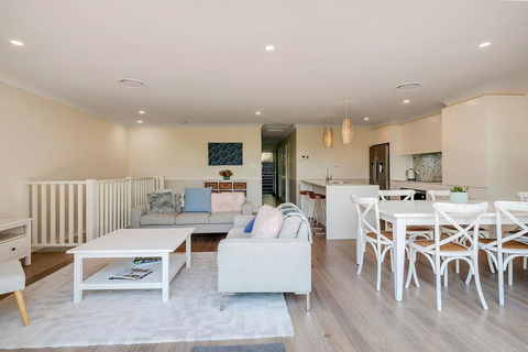 DESIGNER HOLIDAY BEACH PAD // 4 BED // COPA - Holiday Jervis Bay 3