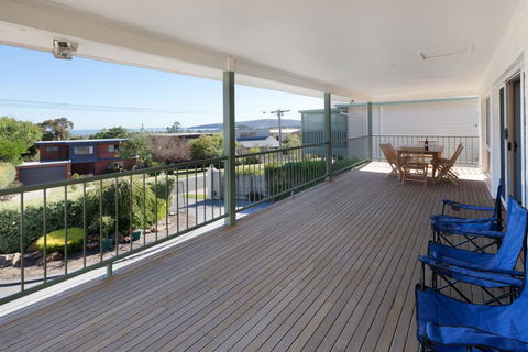 DROMANA BAY VIEWS - DROMANA - Holiday Jervis Bay 0