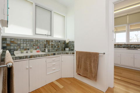 DROMANA BEACH SHACK... - Holiday Jervis Bay 2