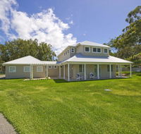 Echo Beach House 16 Reflections Dr - Luxurious House with Magnificent Pool and Ducted Air - Holiday Jervis Bay
