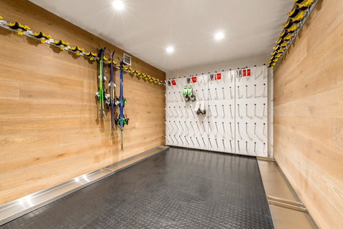 Elk At Falls - Holiday Jervis Bay 2