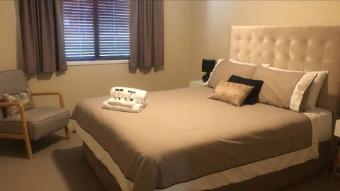 ELSINOR Townhouse 2 - Holiday Jervis Bay 1