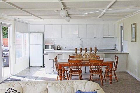 Elusive Penguin - Holiday Jervis Bay 2