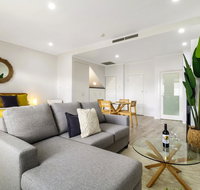 Enjoy bayside life at stylish studio close to city - Holiday Jervis Bay