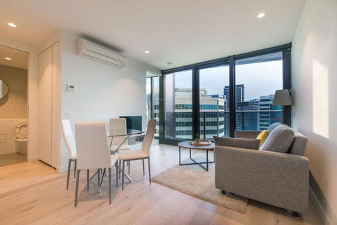 EQ Tower Luxury 1 Bedroom Central Melbourne - Holiday Jervis Bay 0