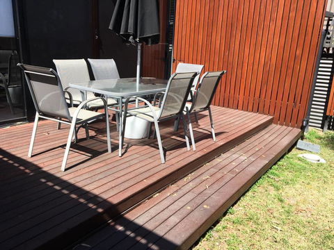 Executive Mansion, Spring Racing, Melbourne Cup - Holiday Jervis Bay 3