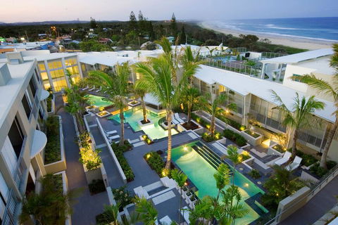 EXTRA LARGE 2 Bed Apartment - 3 Pools And Spa - Mountain View - BEACHFRONT LOCATION CABARITA BEACH - Holiday Jervis Bay 2