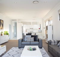 Family Size Apartment Close to Westmead Hospital - Holiday Jervis Bay