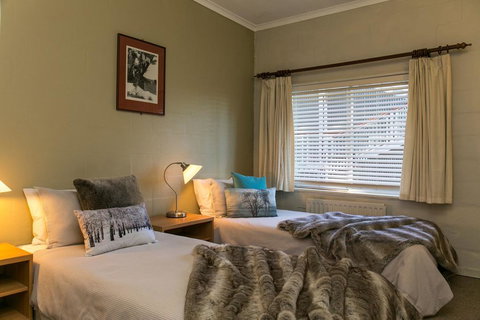 Feathertop Alpine Lodge - Holiday Jervis Bay 1