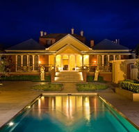 Freeman On Ford - Holiday Jervis Bay