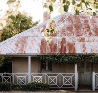 French Cottage 1854 with stunning Alfesco Garden - Holiday Jervis Bay