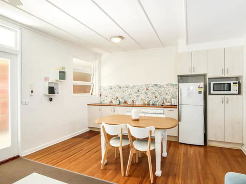 Funky 1 Bedroom Beach Pad By The Beach - Holiday Jervis Bay 3