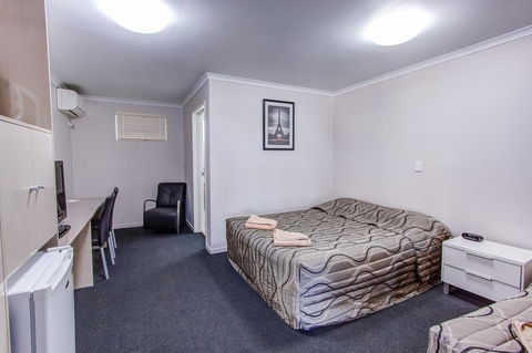 Galaxy Mackay Motor Inn - Holiday Jervis Bay 3