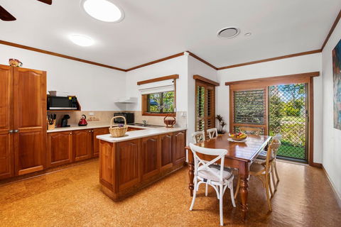 Getaway Haven In The Noosa Surrounds - Holiday Jervis Bay 2