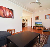Glandore Estate Vineyard Homestead onsite cellar door  walk to restaurants incl EXP - Holiday Jervis Bay