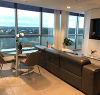 Glasshouse Apartment - at Parramatta - Holiday Jervis Bay
