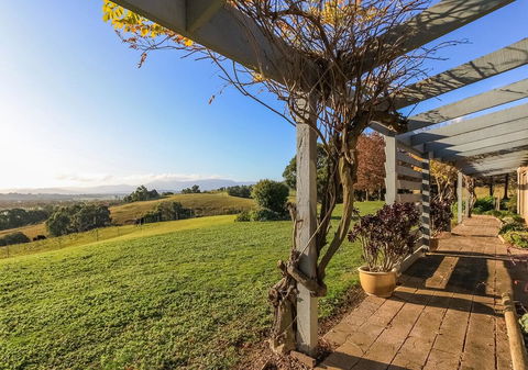 GRACEDALE HILLS HOMESTEAD - Holiday Jervis Bay 0