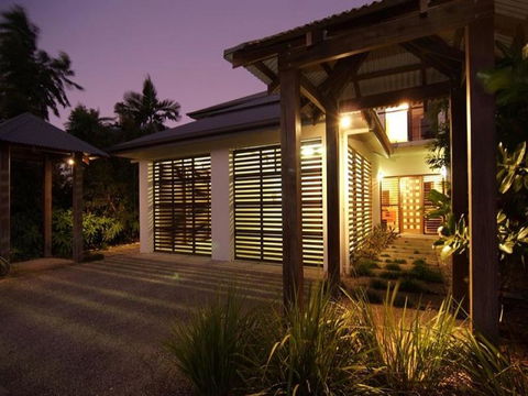 Hai Villa Port Douglas - Holiday Jervis Bay 1