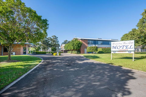 Hawkesbury Race Club Motel - Holiday Jervis Bay 0