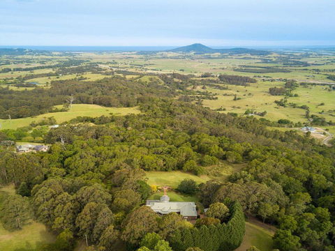 Jaspers Brush - Tranquil Gardens & Stunning Views - Holiday Jervis Bay 1