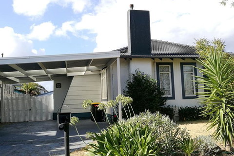 Jesson Crescent Dandenong Cozy House - Holiday Jervis Bay 0