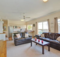 Just 4 Fun - Holiday Jervis Bay