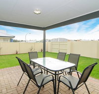 Kangaroo Retreat - Holiday Jervis Bay