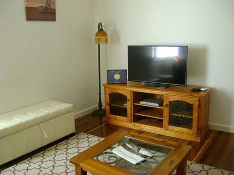 King Cottage - Holiday Jervis Bay 3