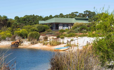 Kooyar Mia - Holiday Jervis Bay 0