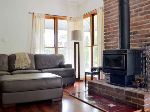 La Sila Homestead On Marrowbone - Cutest Cottage In The Hunter With Killer Views - Holiday Jervis Bay 2