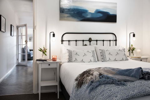 Lake Daylesford Apartment 5 - Holiday Jervis Bay 0
