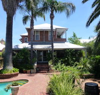 Lakeside Bed  Breakfast - Holiday Jervis Bay