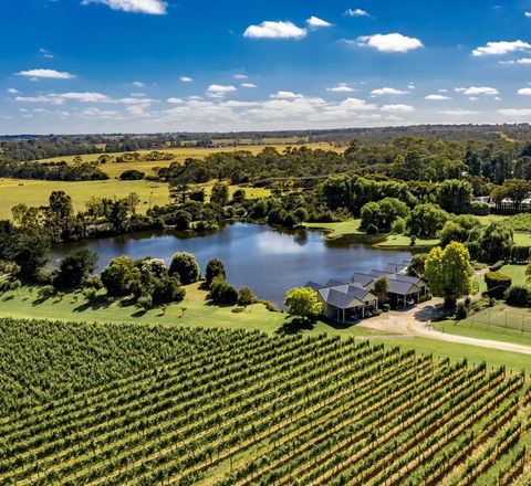 Lakeside Villas At Crittenden Estate - Holiday Jervis Bay 1