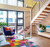 Light-filled loft best location in Sydney - Holiday Jervis Bay